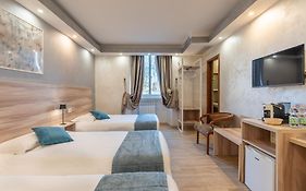 Affittacamere Leoni Di Oro  2*